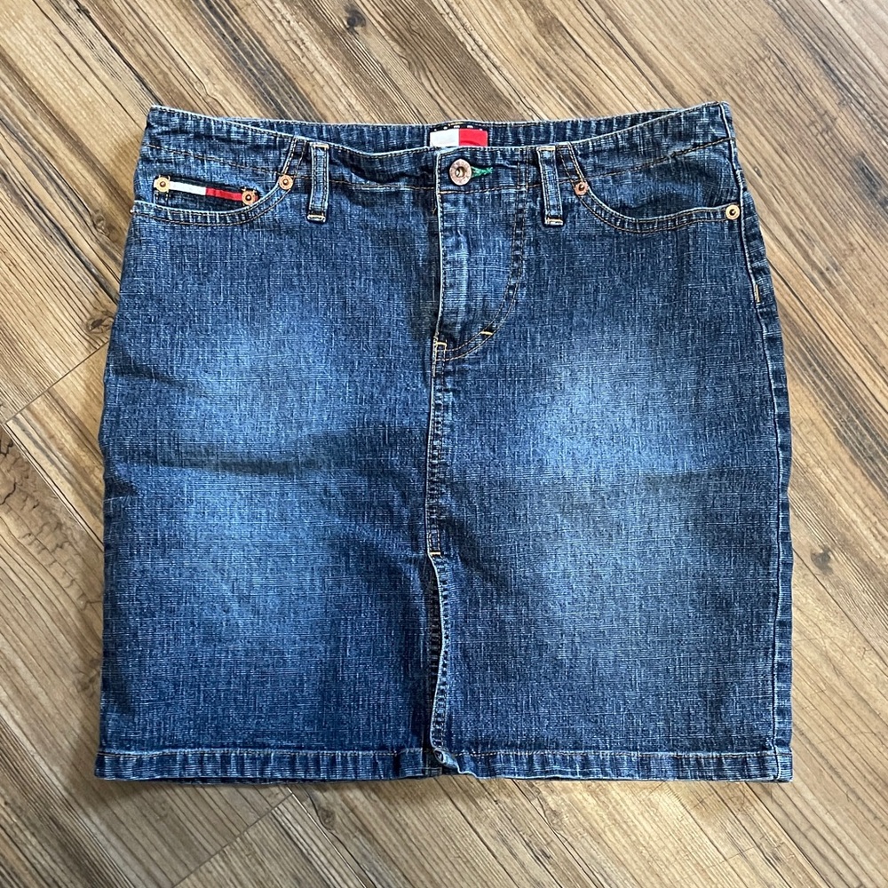 VINTAGE *Tommy Hilfiger Stylish Blue Denim Pencil Skirt size 11